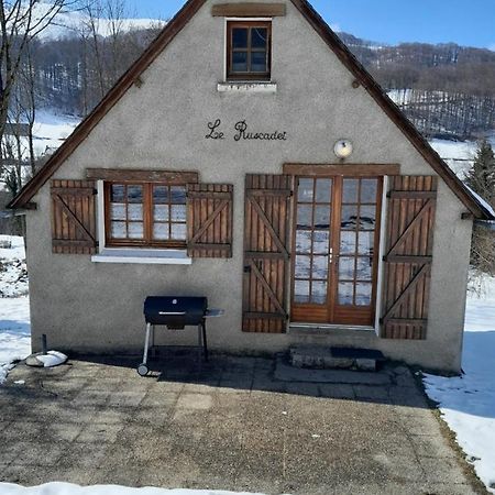 Burguet Villa Campan Bagian luar foto