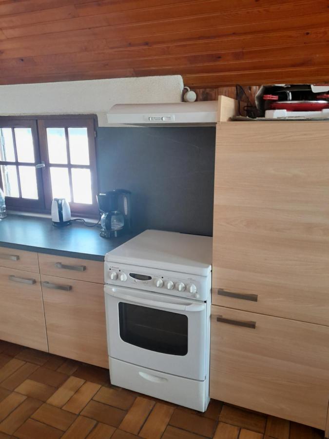 Burguet Villa Campan Bagian luar foto